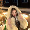 '윙크♥' 장원영, 이채연도 심쿵한 '털모자 루프탑 여신'