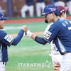 [포토] 김주원 적시타에 전상렬 아빠미소