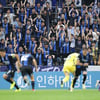 '강등 대위기' 인천 팬들, 야유 대신 응원가 부른 이유... 고등학생 팬 "우리는 생존왕, 아직 4경기 남았다" [인천 현장]