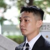 '마약 투약' 유아인 팬덤, 집유 소식에 대법원서 숨죽여 웃었다 [스타현장]