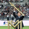 [포토] 차범근, 금빛 창으로 오프닝