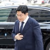 '1900억 부당이득 의혹' 방시혁, '14시간' 경찰조사 마쳤다..고개 숙인 귀갓길 [스타이슈]