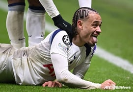 "孙兴慜离开后，还以为要完蛋了呢"，托特纳姆热刺队球迷们也惊讶不已的"奇迹二人组"... "用疯狂的'蝎子射门'教训了曼城。"