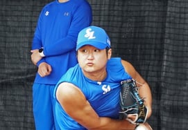 Choi Ji-kwang, who stood up after surgery, has a smooth return plan! "I'm going to go to fall baseball no matter what, I want to take the mound." → Park Jin-man said, "I'll be the fastest to return to the rehabilitation team."