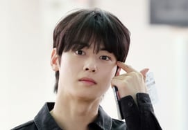 チャ・ウヌ、1人企画会社のウナギ店が閉店..清潭のウナギ屋？ 実は「ファンタジオ100%子会社運営」 [公式]