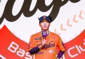 «Моя мечта - это ты, Мун Хён Бин» - смелый 1-й раунд Ханхва, цель "Король Шин Ин + 100 ударов + 1 группа выживания" О Чжон Вон: «Я отберу все это."