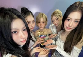 Кики, шоу-чемпион '404 (Новая Эра)' номер 1 ...Музыкальный чарт Чонджу →Первый трофей возвращения