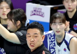 '興国生命戦完勝' ヨ・オヒョンIBK監督代行 "選手たちの意志が光った、キム・チェウォンは本当に素晴らしかった" [インチョン現場]