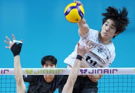 [フォト] キム・ジニョン『ピーターパン・ジャンピング』