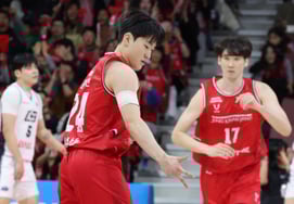 [Photo] Moon Yoohyun. "Chic 3-point shooting ceremony."