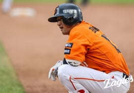 '捕手がたった1人とは' チェ・ジェフン衝撃の怪我、代替者は '盗塁阻止1位 vs 年俸212%アップの年' 誰になるのか [WBC]