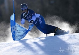 '白菜ボーイ'スノーボードのイ・サンホ、今度は一発勝負で運命が決まる··· 6位でキム・サンギョムと16強進出 [ミラノオリンピック]