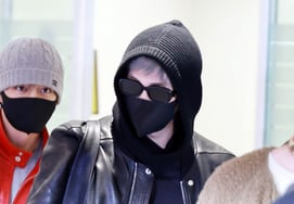 BTS RM『멋진 블랙』 [★写真]