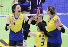 [相片儿] 梁孝真-KARI《我们赢了》