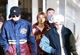 科尔蒂斯"启程前往美国" [★照片]