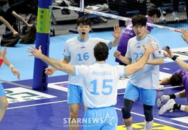 [Photo] "I got the first set!"' Korean Air