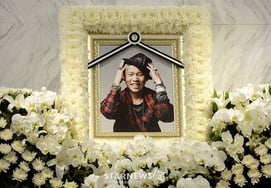 ウララセッション 故イム・ユンテク、パク・ハンビョルも悲しんだ胃がんの訃報..妻「娘にプレゼントしてくれてありがとう」13周年