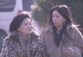 车银优乱套了...黄薪惠母亲"管理女儿的钱，从出道到现在我..." [我们一起生活吧]