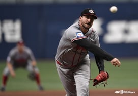 Cầu thủ ném bóng 37 tuổi đang làm nông nghiệp tại quê nhà của bộ phim 'The Real Life' đã nhanh chóng trở lại hoạt động! Tôi nhắm đến giải đấu lớn sau 11 năm → Hợp đồng nhỏ với Torr