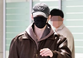 ENHYPENのソンフン「ほんのり見える目笑い」 [★写真]