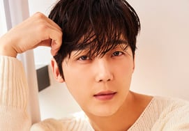 『病弱セクシー』ユン・ジョンフン、建築士になる..KBSの日曜ドラマでテレビにカムバック [公式]