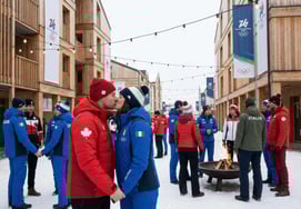 «Шок» Олимпийские игры «10 000 бесплатных презервативов» уже вышли →Что, черт возьми, происходит в деревне Сонсу?..Организационный комитет «продолжит предоставлять больше» [Олимпиада в Милане.]