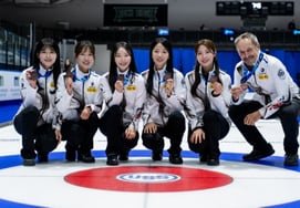 World No. 3 女 Curling Loses 4-8 Against the 'No. 10' U.S. → Unfortunately, Game 1 Starts [Milan Olympics]