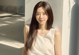 イ・ジュビン『引き込まれる笑顔』 [★写真]