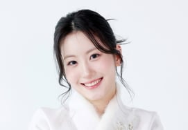 吴宥真，在行程中腿受伤..."今年春节要和家人一起休息" [韩服采访①]