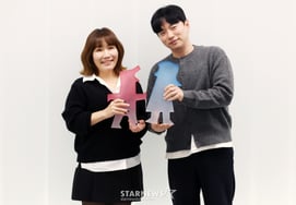 《同床异梦》安炳旭导演，是唯一一位经历过VCR和摄影棚的导演，"忠实于观察夫妻的根本" [采访①]