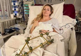 Trượt tuyết 'Sốc' GOAT có khả năng cắt chân, đứt dây chằng chữ thập → Hậu quả nghiêm trọng của việc tham gia Thế vận hội Cuộc phẫu thuật lần 4 được xác nhận". [Thế vận hội Milan]