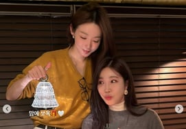 「うんざりだ」..ダビチのイヘリ、カン・ミンギョンと42歳の誕生日パーティーを撮影