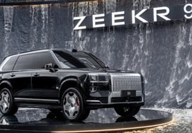 Dù ngoài hình dạng lớn của xe hơi Trung Quốc Rơi vào tình thế tiến thoái lưỡng nan 'Nhà máy ngừng xây dựng'