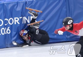 '衝撃の脱落' イム・ジョンオン、1500m準準決勝で転倒 「最初から最後まで全部が絡んで…」 準備したものをお見せできず申し訳ありません" [ミラノ現場]