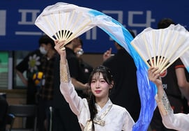 [Chụp ảnh] 'Gấp cao, gập lại, Nabilera' xuất sắc