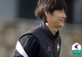 'Hạng nhất K League đã thay đổi rồi'' Tân Min Ha - centerback của FIFA 'Top giá trị thị trường'