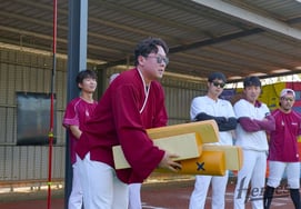 'トックッを食べてワンチームに→ソル·ジョンジン監督が私費で賞金を寄付' キウム、台湾キャンプで'旧正月'のユニークなイベント