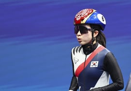 『残念さに涙』キム・ギリ、主種目の1000mで銅メダルを獲得した··· 韓国の6番目のメダル [ミラノ現場]