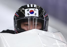 'Команда Ким Джин Су, 2-ой и 12-й места в корейском бобслее' ... Готовьтесь к "Последний спринт" после сожаления [Олимпиада в Милане.]