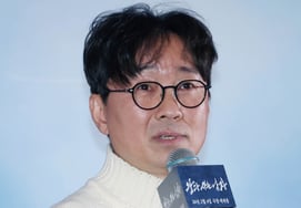 Director Jang Hang-joon of "The Prince" released a story about his school days "I'm wearing a white headband by myself.." [Star Issue]