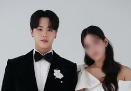 Young-Jay опубликовал фото со свадьбы после "Объяснения отношений несовершеннолетних""