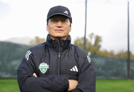 Coach Chung Jung-yong, who is about to make his K-League Super Cup and Jeonbuk debut, said, "I will show you what kind of team I want to make.""