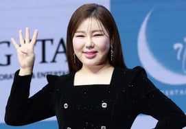 Песнь оторвалась от американского пути."Я не могу открыть спектакль из-за проблемы с визой" [Формула]