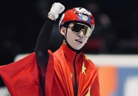 "林晓军（林孝埈）现在是中国人，不要再管韩国了。" →无奖牌受辱:仍然称赞"中国英雄" [米兰奥运会]