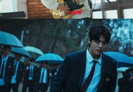 Ryeo Woon, "Sparkling..."→"Weak Hero 2" →"Bloody Flower" regardless of genre, "Life Character."