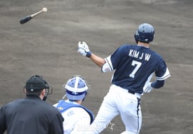 [フォト] キム・ジュウォンの「豪快な引っ張り」