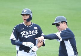 [フォト] キム・ジュウォン「出塁は必ずする」