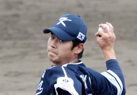 [Фото] Пак Ён Хён «Властелин суеверий»