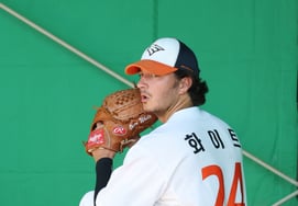 [フォト] ホワイト「制球力ナイス」