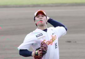 [フォト] 王燕城「光速球の報告式」